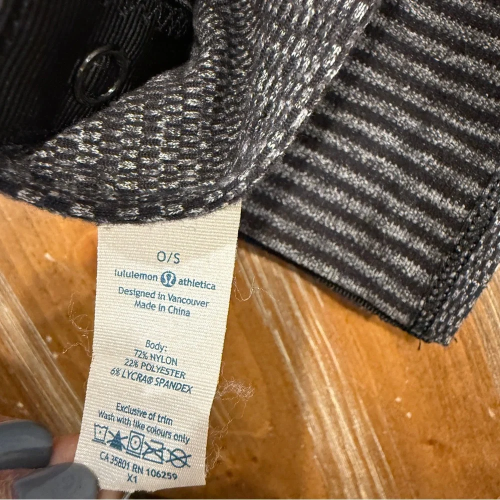 Lululemon Athletica Vinyasa Wrap Scarf Striped Lightweight Versatile Yoga Shawl